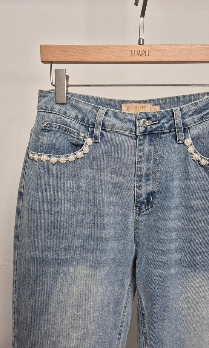 Alternative view of [Art BH001]